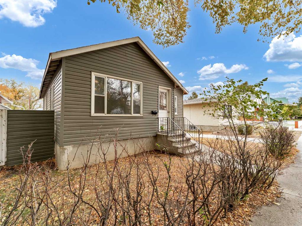 Third View of 960 5 Street SE, River Flats, Medicine Hat, Alberta, T1A 0P4