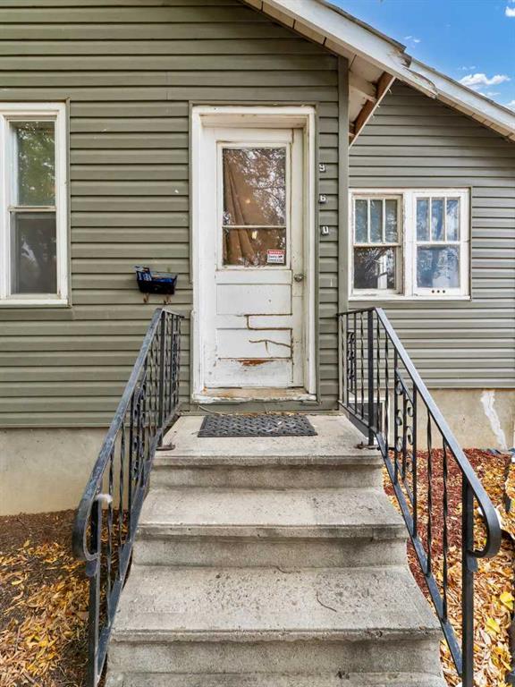 Fifth View of 960 5 Street SE, River Flats, Medicine Hat, Alberta, T1A 0P4