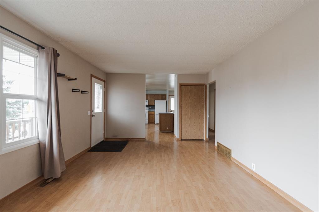 Fifth View of 114 Highfield Street , Thickwood, Fort McMurray, Alberta, T9H 3T2