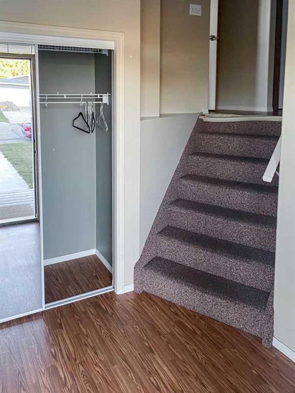 Fourth View of 7023 Deer Street , College Heights, Lacombe, Alberta, T4L 1Y9