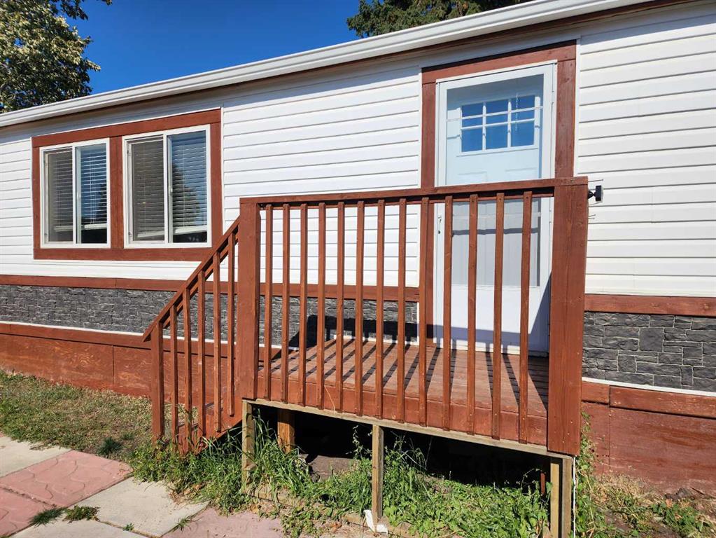 Fifth View of 34, 4922 Womacks Road , Blackfalds MHP, Blackfalds, Alberta, T0M 0J0