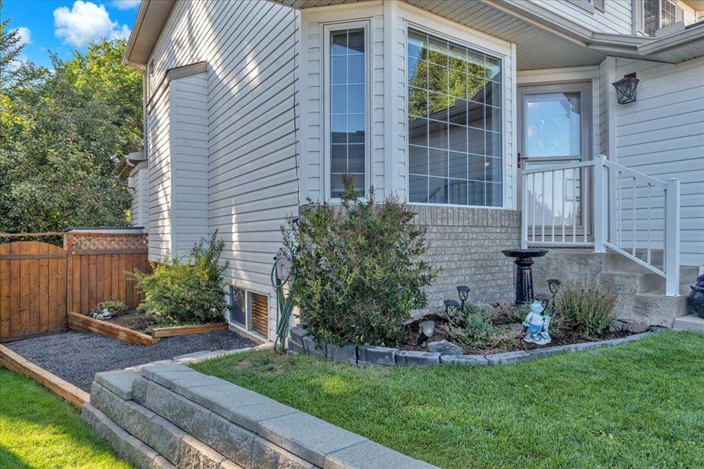 Fourth View of 20 Tuscany Ridge Green NW, Tuscany, Calgary, Alberta, T3L 2J4