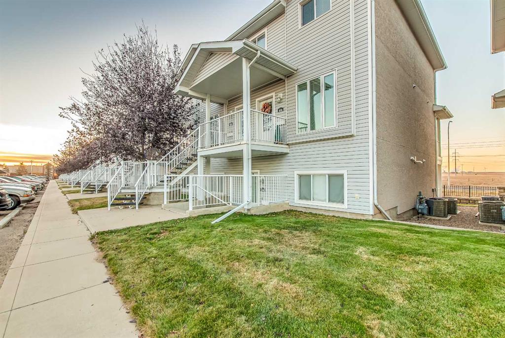 Third View of 208 Northlands Pointe NE, Northeast Crescent Heights, Medicine Hat, Alberta, T1C 0C4
