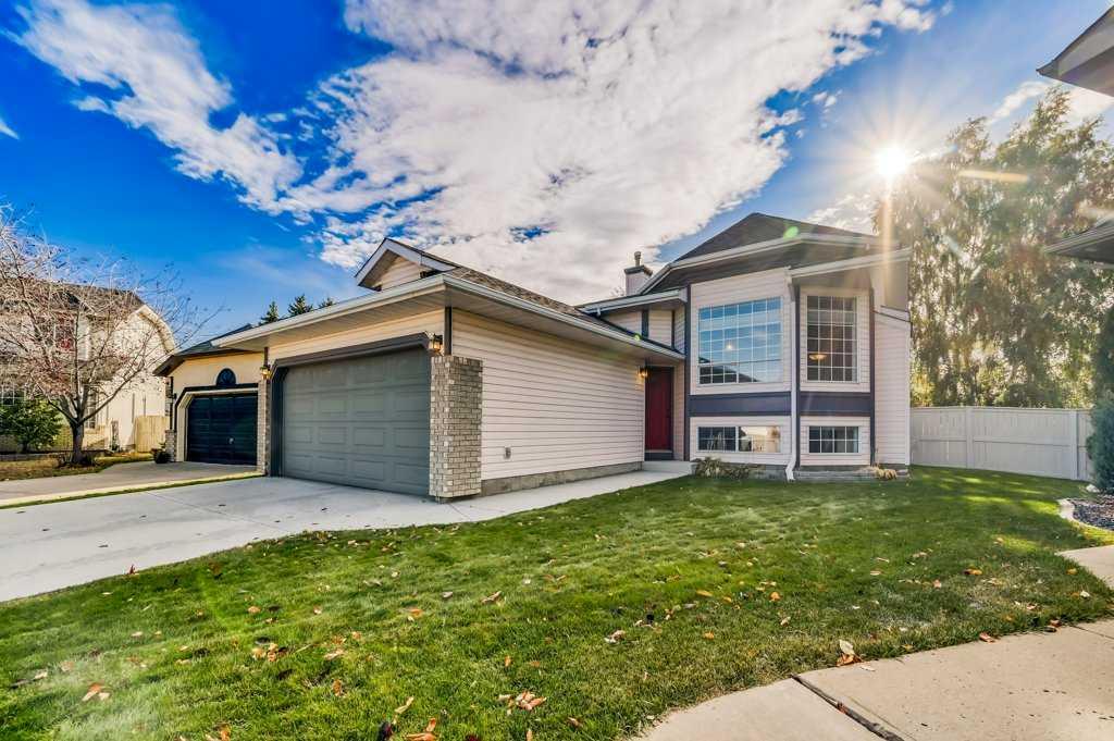 222 Diamond Court SE, A2265918, Alberta,