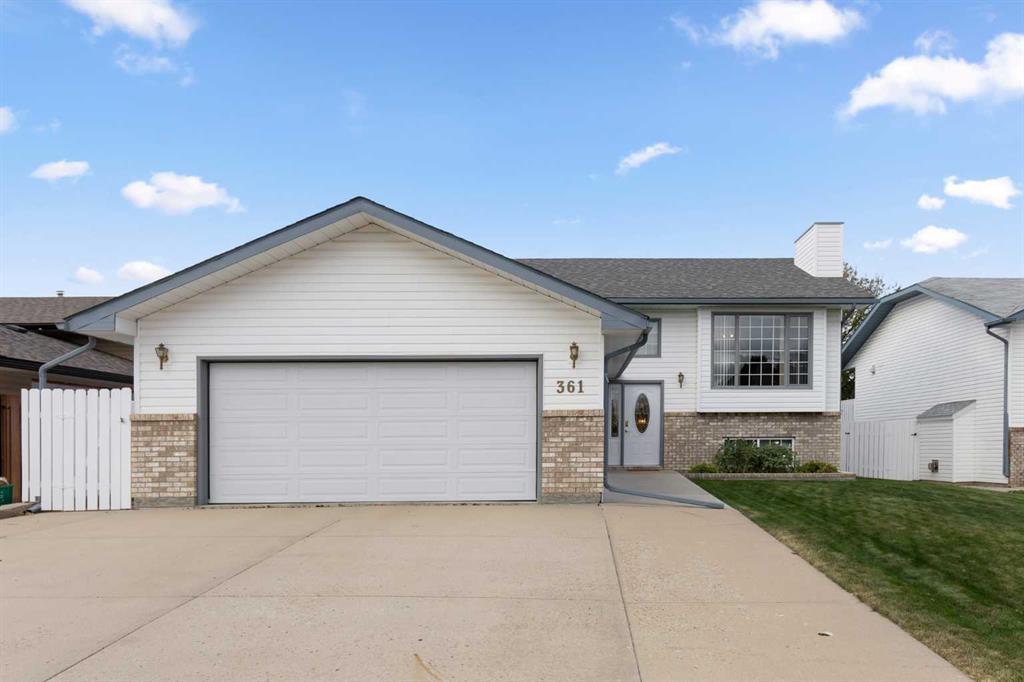 Second View of 361 Sprague Way SE, SE Southridge, Medicine Hat, Alberta, T1B 3Y9
