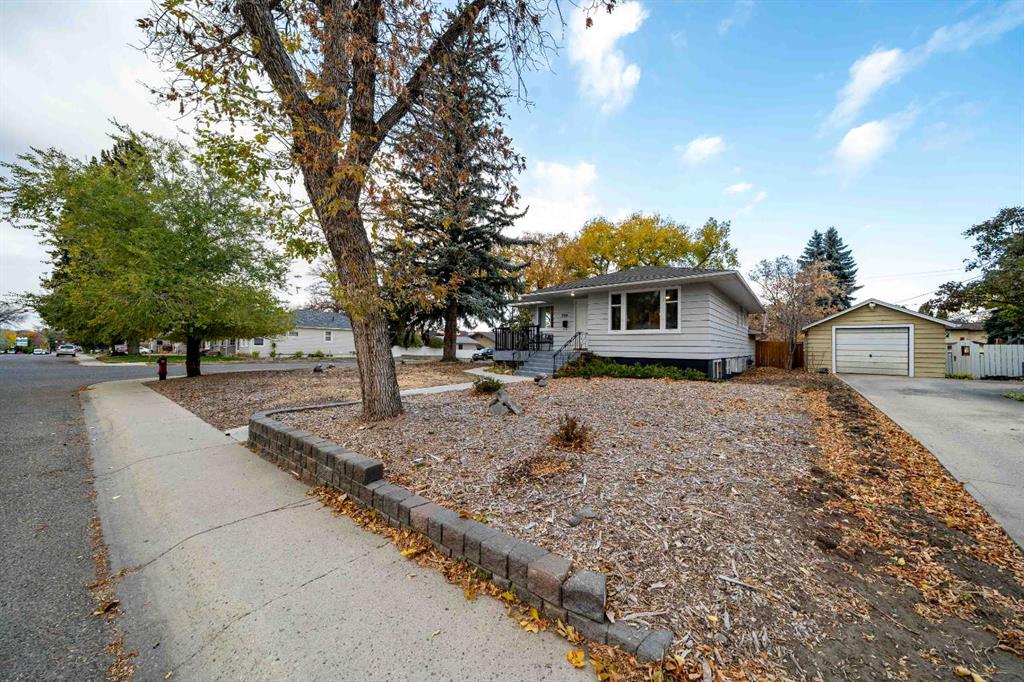 Third View of 206 7 Street SE, SE Hill, Medicine Hat, Alberta, T1A 1J6