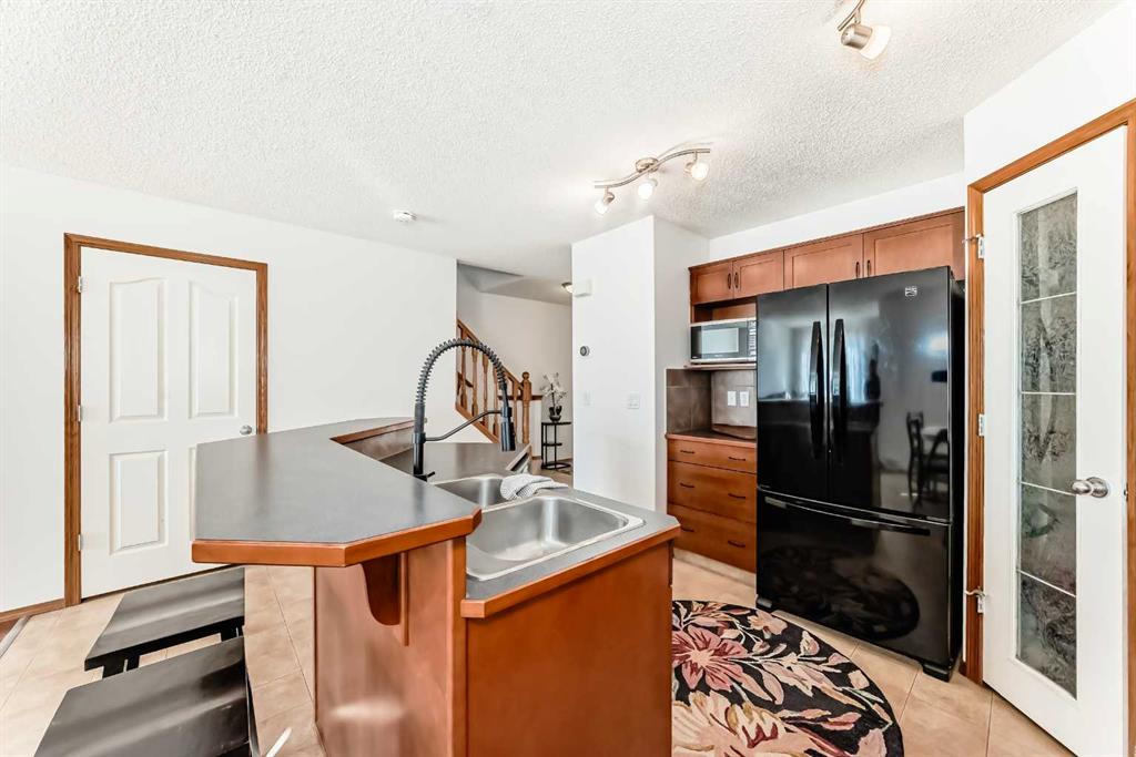 Fifth View of 201 Cranberry Square SE, Cranston, Calgary, Alberta, T3M 1J4
