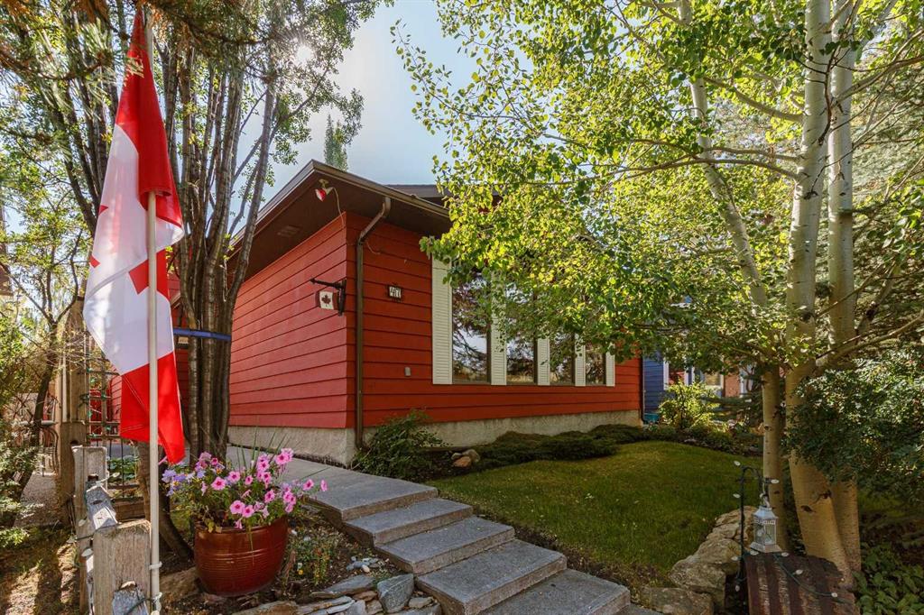 47 Woodford Crescent SW, A2265973, Alberta,