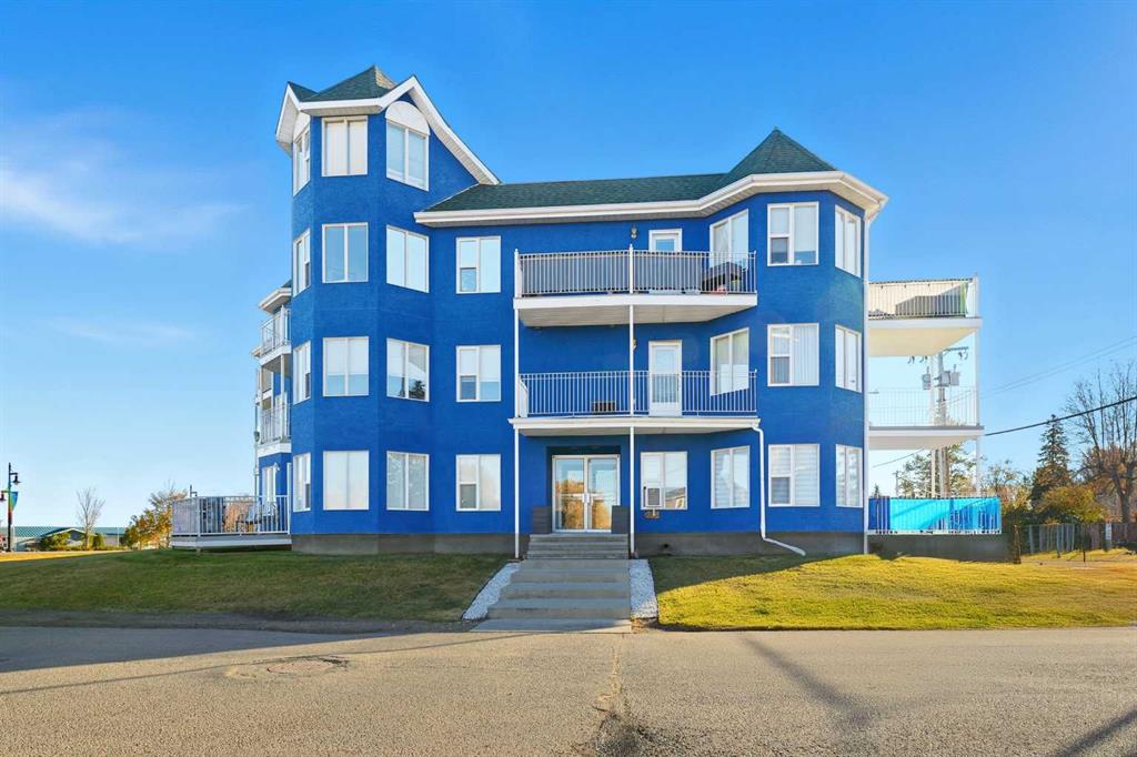 208, 5135 Lakeshore Drive , A2266098, Alberta,