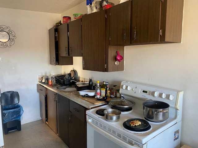 Fifth View of 4 Huntley Close NE, Huntington Hills, Calgary, Alberta, T2K 4Z3