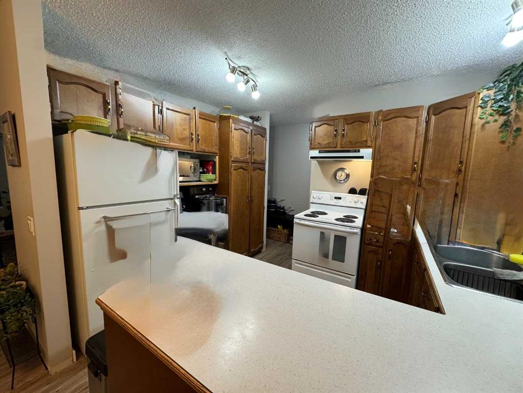 Third View of 35 Oak Street , Oriole Park, Red Deer, Alberta, T4P 1R8