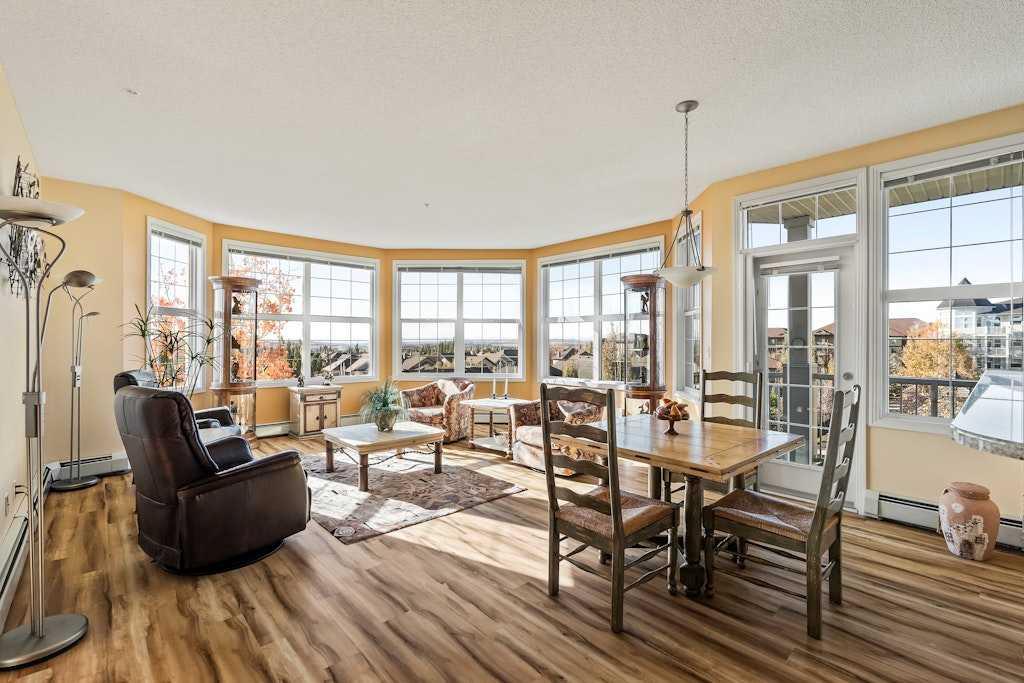 300, 1 Crystal Green Lane , A2266151, Alberta,