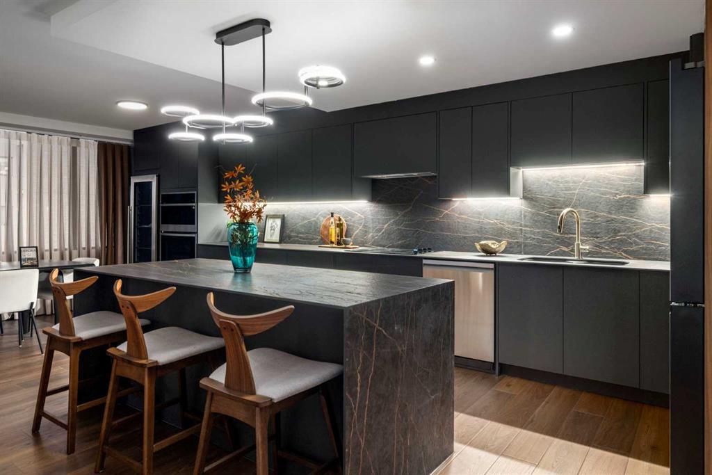 Fifth View of 907, 330 26 Avenue SW, Mission, Calgary, Alberta, T2S 2T3