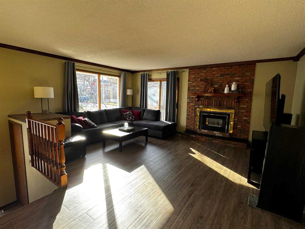 Fifth View of 116 1 Street W, Downtown Drumheller, Drumheller, Alberta, T0J 0Y4