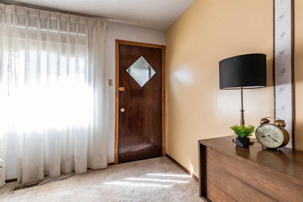 Fourth View of 1070 Queen Street SE, River Flats, Medicine Hat, Alberta, T1A1B2