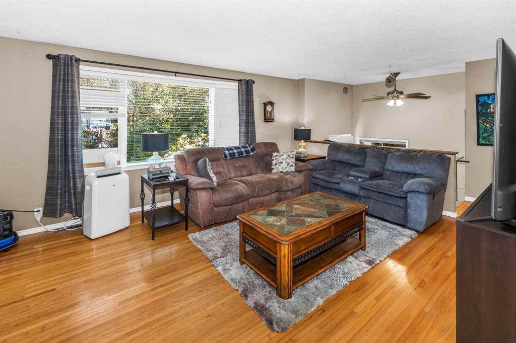 Fifth View of 46 Marbrooke Circle NE, Marlborough, Calgary, Alberta, T2A 2W4