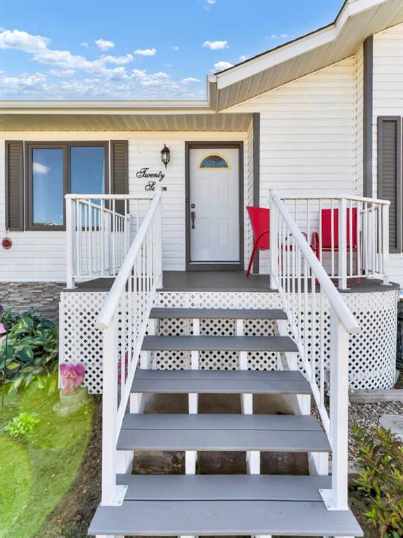 Fifth View of 27 Turner Drive SE, Ross Glen, Medicine Hat, Alberta, T1B 4G6