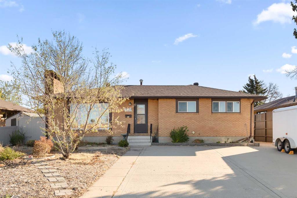 Third View of 751 Mccutcheon Drive NW, Northwest Crescent Heights, Medicine Hat, Alberta, T1A 6X9