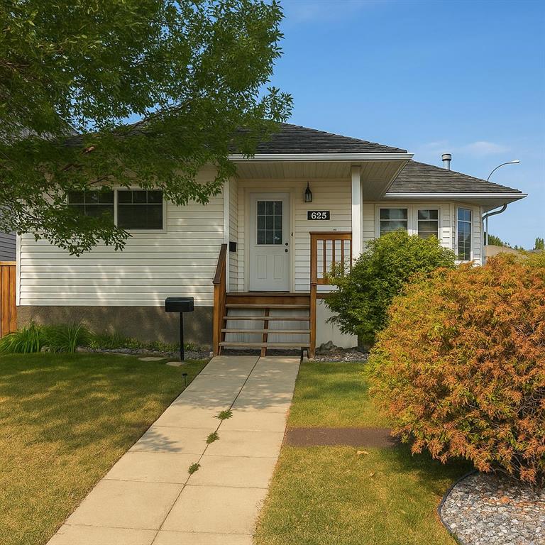 625 Lancaster Drive , A2266319, Alberta,