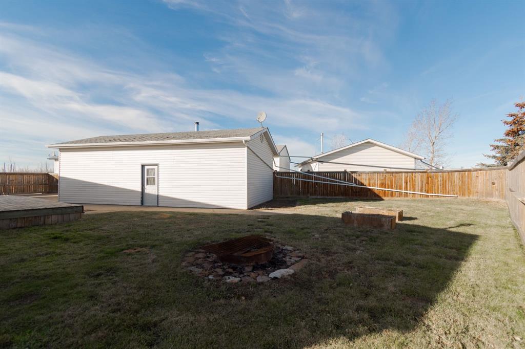 Fifth View of 216 Palomino Close , Prairie Creek, Fort McMurray, Alberta, T9H 5M3