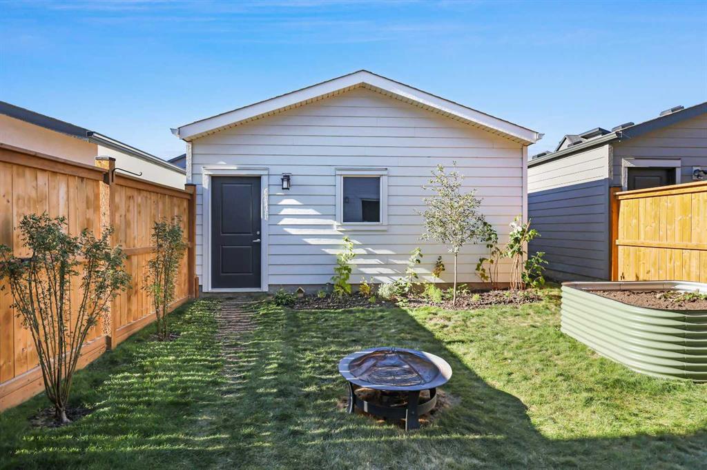 Third View of 15117 37 Street SW, Alpine Park, Calgary, Alberta, T2Y 0R7