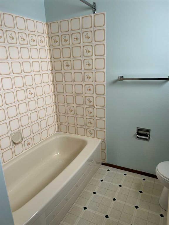 Fifth View of 35 Strong Avenue SE, SE Southridge, Medicine Hat, Alberta, T1B 3E8