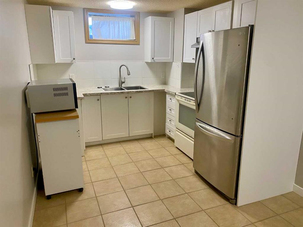 Fourth View of 2015 16 Avenue S, Agnes Davidson, Lethbridge, Alberta, T1K 0Z4