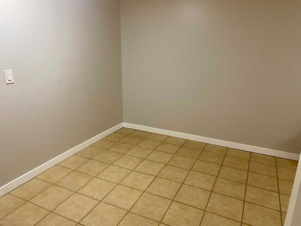 Fifth View of 2015 16 Avenue S, Agnes Davidson, Lethbridge, Alberta, T1K 0Z4