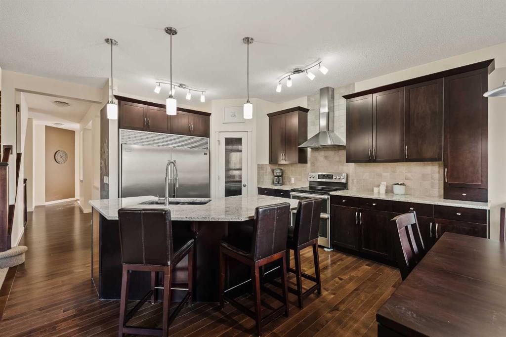 42 Drake Landing Drive , A2266448, Alberta,