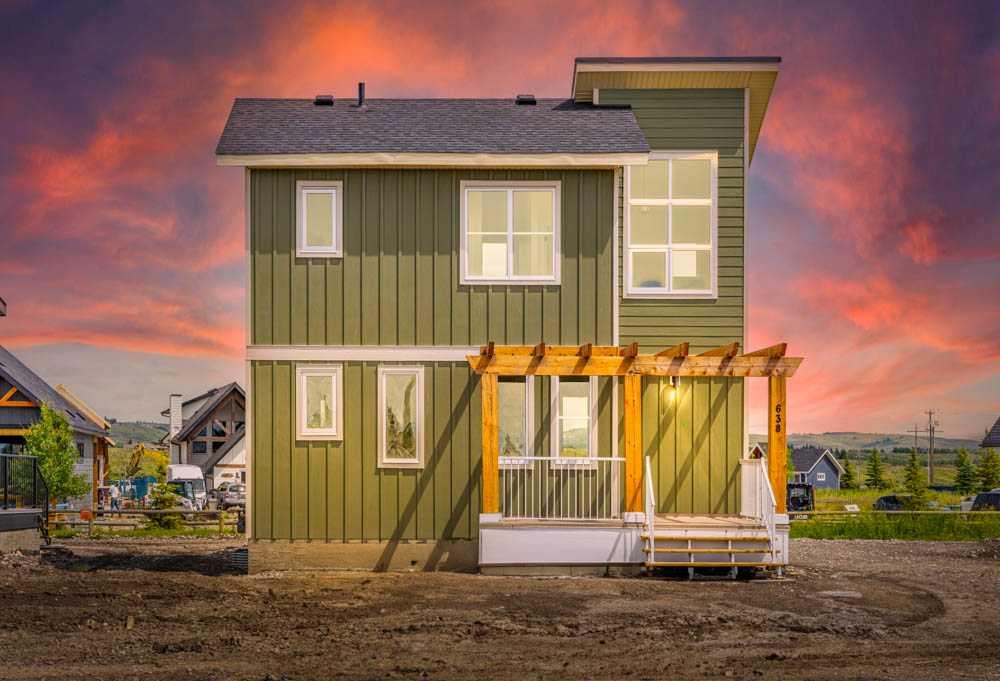 638 Cottageclub Bend , A2266451, Alberta,