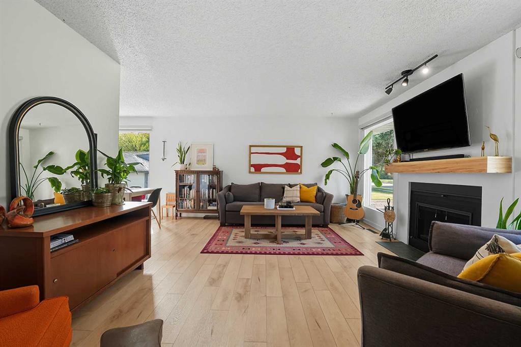 Fifth View of 3527 43 Avenue , Mountview, Red Deer, Alberta, T4N 3B5