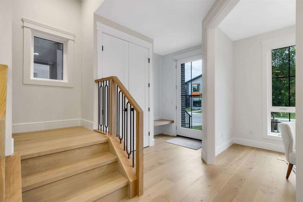 Third View of 2118 Victoria Crescent NW, Banff Trail, Calgary, Alberta, T2M 4E3