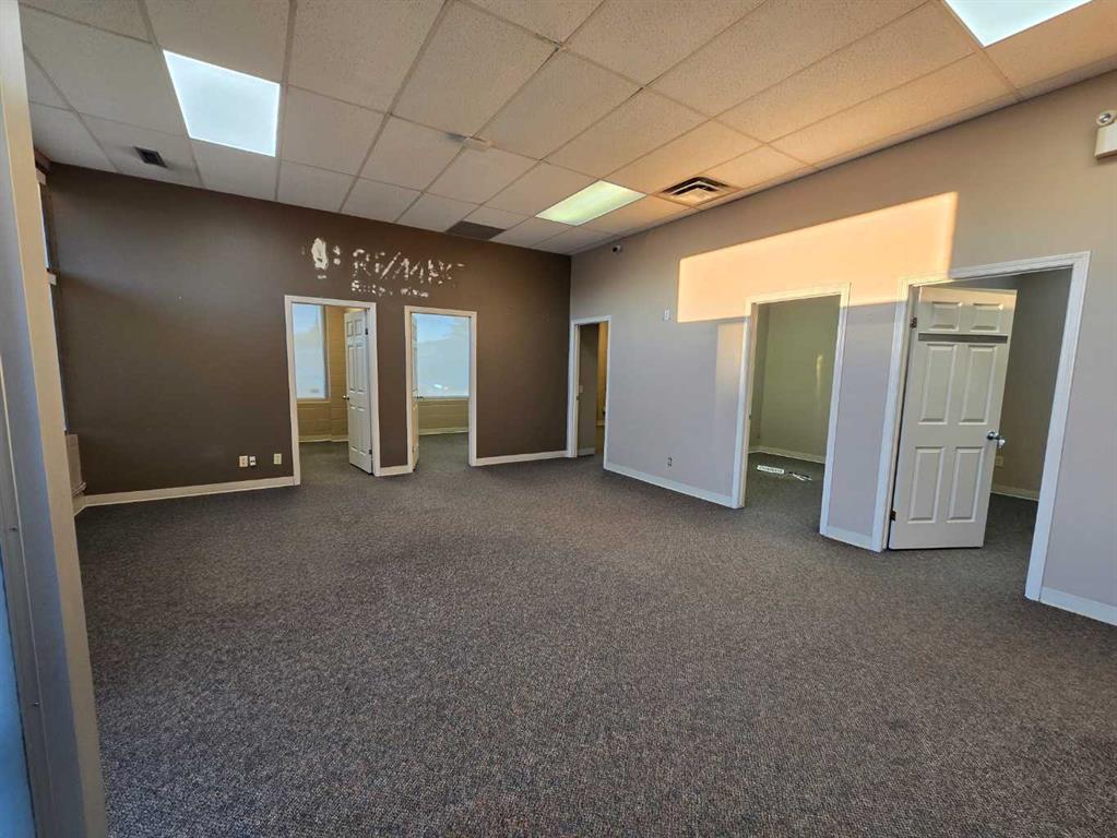 540 2 Avenue SE, A2266532, Alberta,