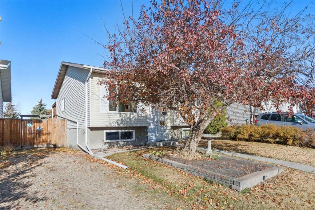 Third View of 93 Eastman Crescent , Eastview Estates, Red Deer, Alberta, T4R 1X4