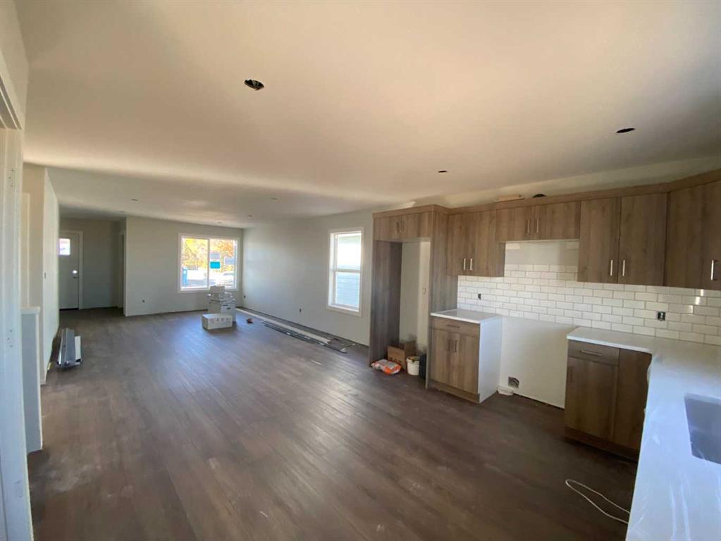 Fifth View of 4221 57 Street , NONE, Taber, Alberta, T1G 0G8