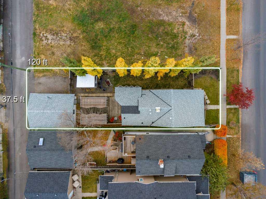 Third View of 533 12 Avenue NE, Renfrew, Calgary, Alberta, T2E 1A9