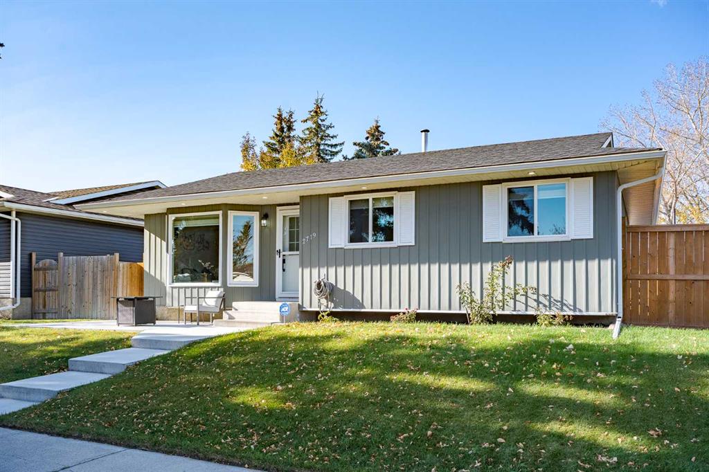 Fifth View of 2719 60 Street NE, Pineridge, Calgary, Alberta, T1Y2G6