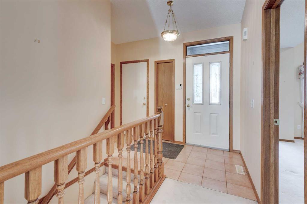Fourth View of 1567 Evergreen Drive SW, Evergreen, Calgary, Alberta, T2Y 3B7