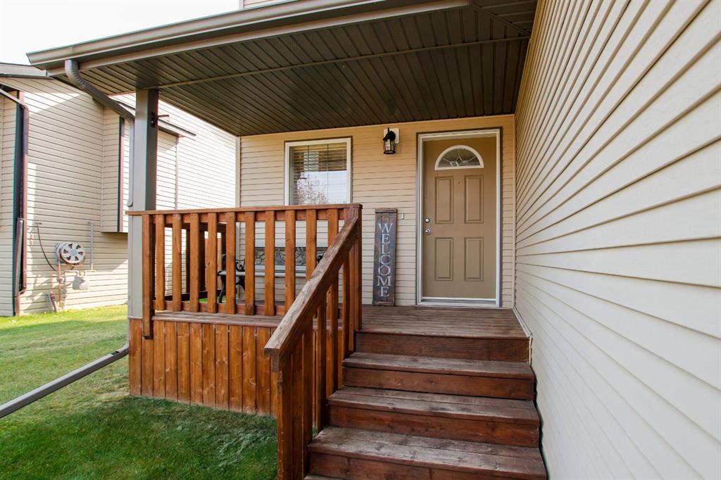 Third View of 5857 Park Street , Panorama Estates, Blackfalds, Alberta, T4M 0H1