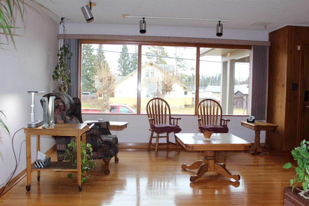 Fifth View of 800 2nd Street SE, NONE, Manning, Alberta, T0H 2M0