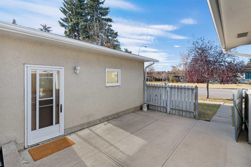 Fourth View of 228 Queensland Drive SE, Queensland, Calgary, Alberta, T2J 3R8