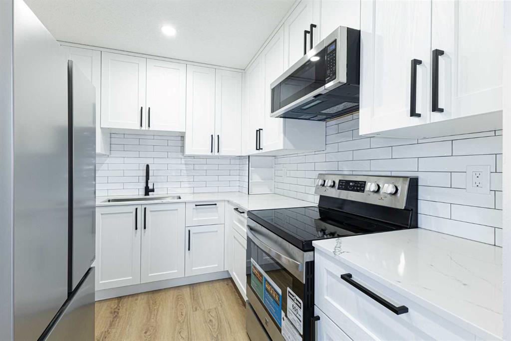 Third View of 39, 116 Silver Crest Drive NW, Silver Springs, Calgary, Alberta, T3B 2Y8