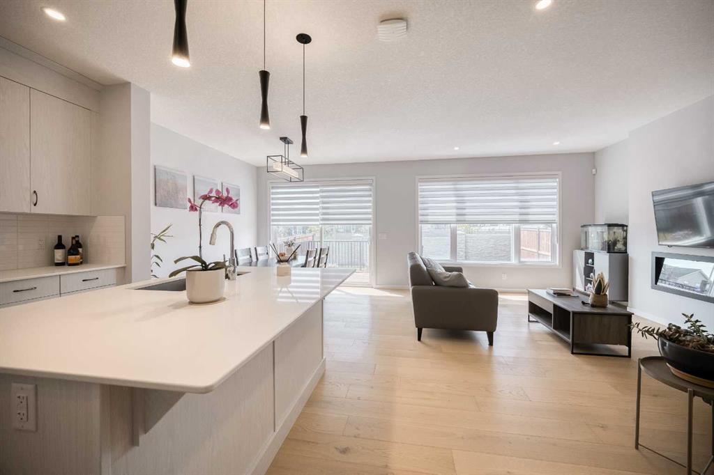 Fourth View of 156 Ambleside Crescent NW, Moraine, Calgary, Alberta, T3P 1W3