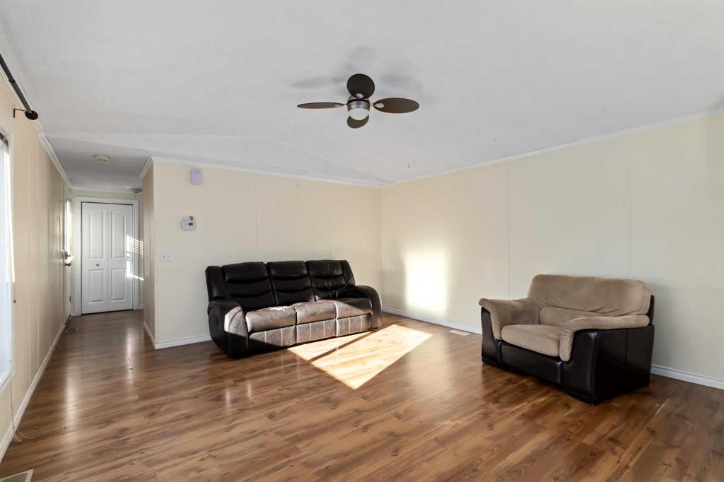 Fifth View of 200 Harpe Way , Timberlea, Fort McMurray, Alberta, T9K2K8
