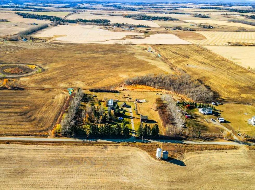 32026 305  , A2267024, Alberta,