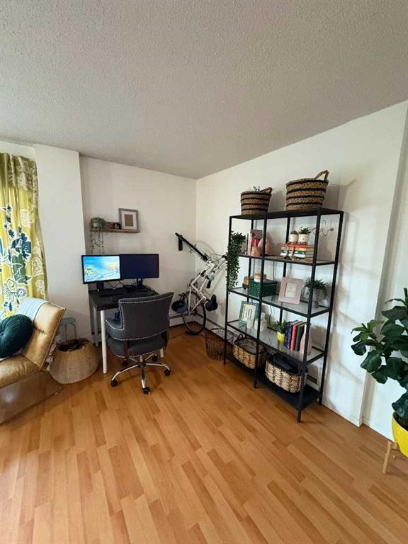 Fifth View of 203, 1625 11 Avenue SW, Sunalta, Calgary, Alberta, T3C 0N3