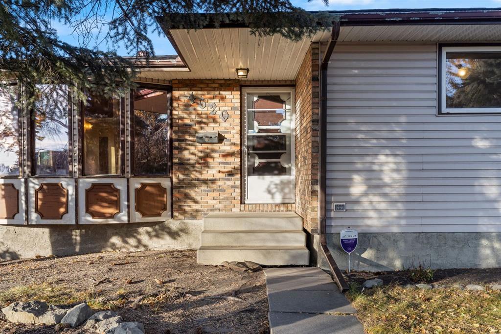 Third View of 4620 31 Avenue NE, Rundle, Calgary, Alberta, T1Y 1G9