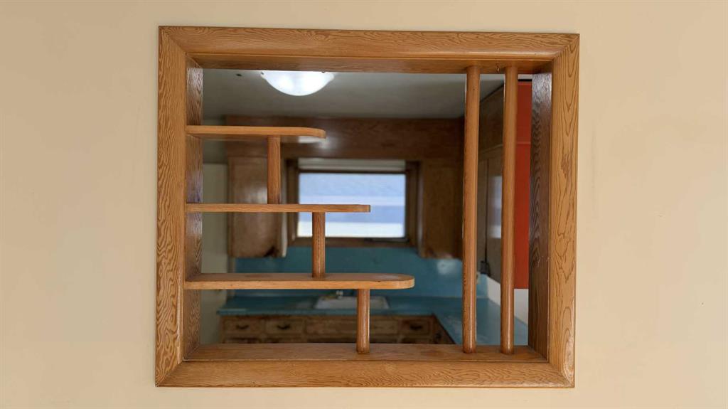 Fourth View of 8 Carnarvon Way NW, Cambrian Heights, Calgary, Alberta, T2K 1W4