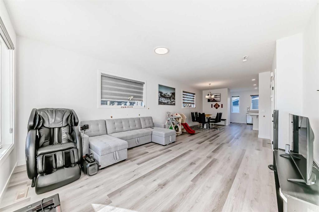 Fifth View of 109 Chelsea Glen  , Chelsea_CH, Chestermere, Alberta, T1X 2P5