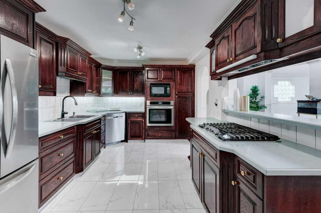 Fifth View of 301, 705 56 Avenue SW, Windsor Park, Calgary, Alberta, T2V 0G6
